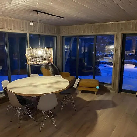 Budalstolen-ny Og Flott Hytte-sentral Beliggenhet Vakantiehuis Geilo
